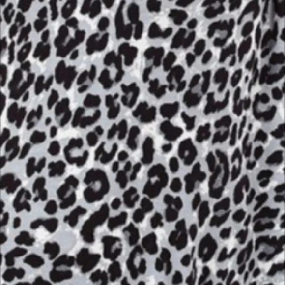 Animal Print short sleeve top - Picture 3 of 4